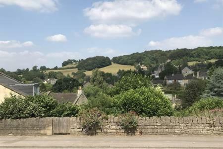 Skittles - Charming One Bedroom Apartment - Parking - Easy Access To Bath Box  Εξωτερικό φωτογραφία