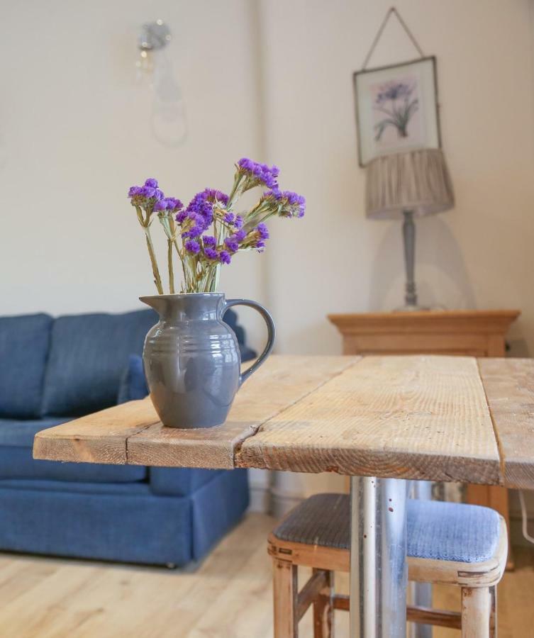 Skittles - Charming One Bedroom Apartment - Parking - Easy Access To Bath Box  Εξωτερικό φωτογραφία