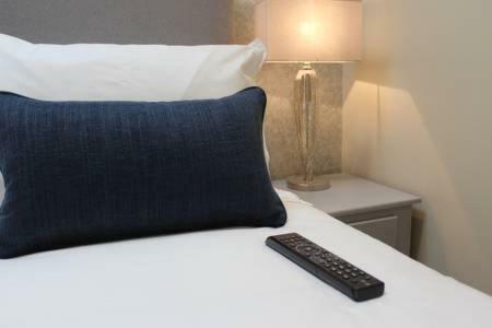 Skittles - Charming One Bedroom Apartment - Parking - Easy Access To Bath Box  Εξωτερικό φωτογραφία
